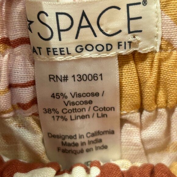 L*Space Gene Set Button Up S/S Top Pull On Shorts Pink/Gold Women's Small NWT - Picture 8 of 13